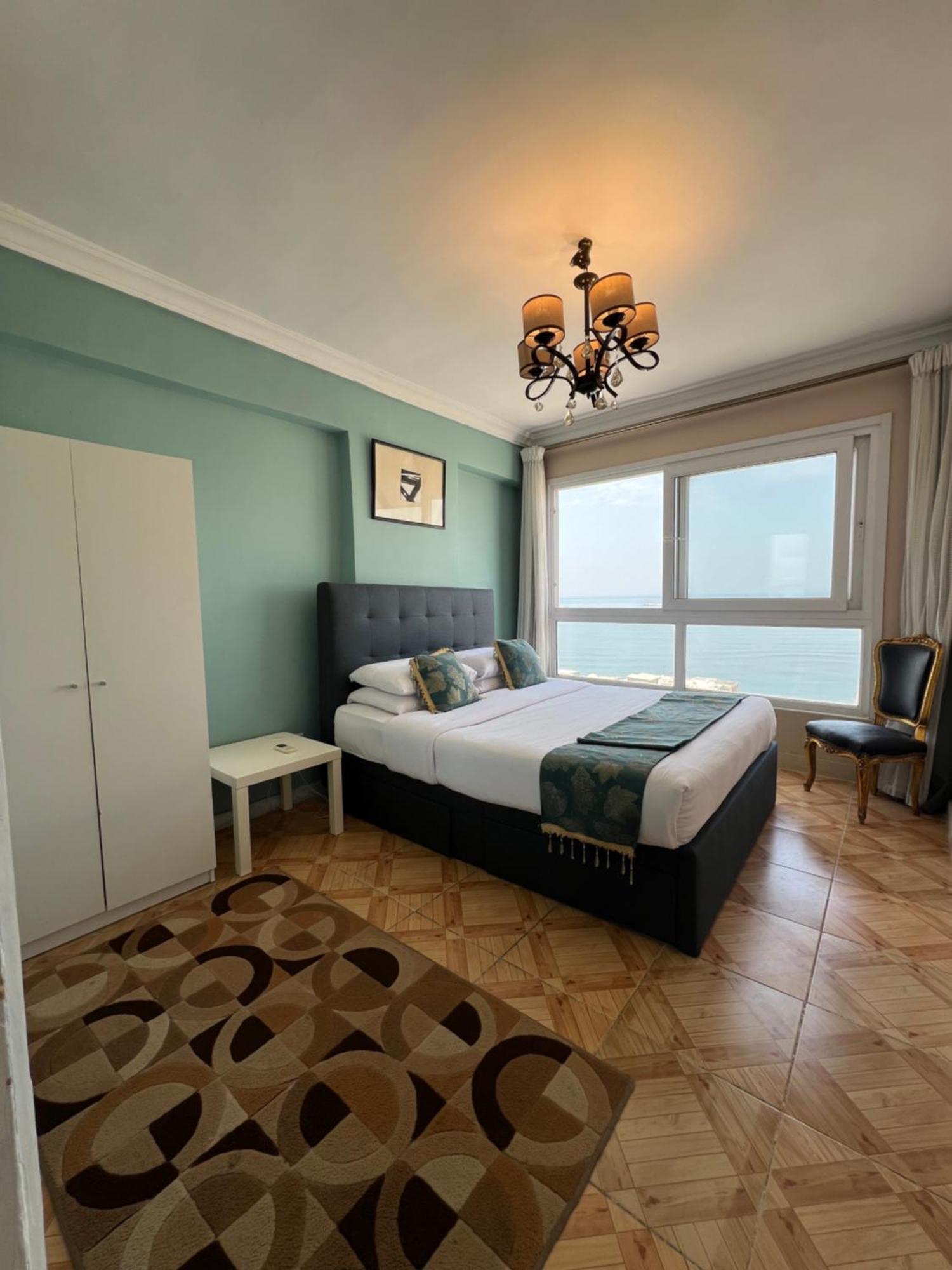 Downtown Sea View Suites Alexandria Exterior foto