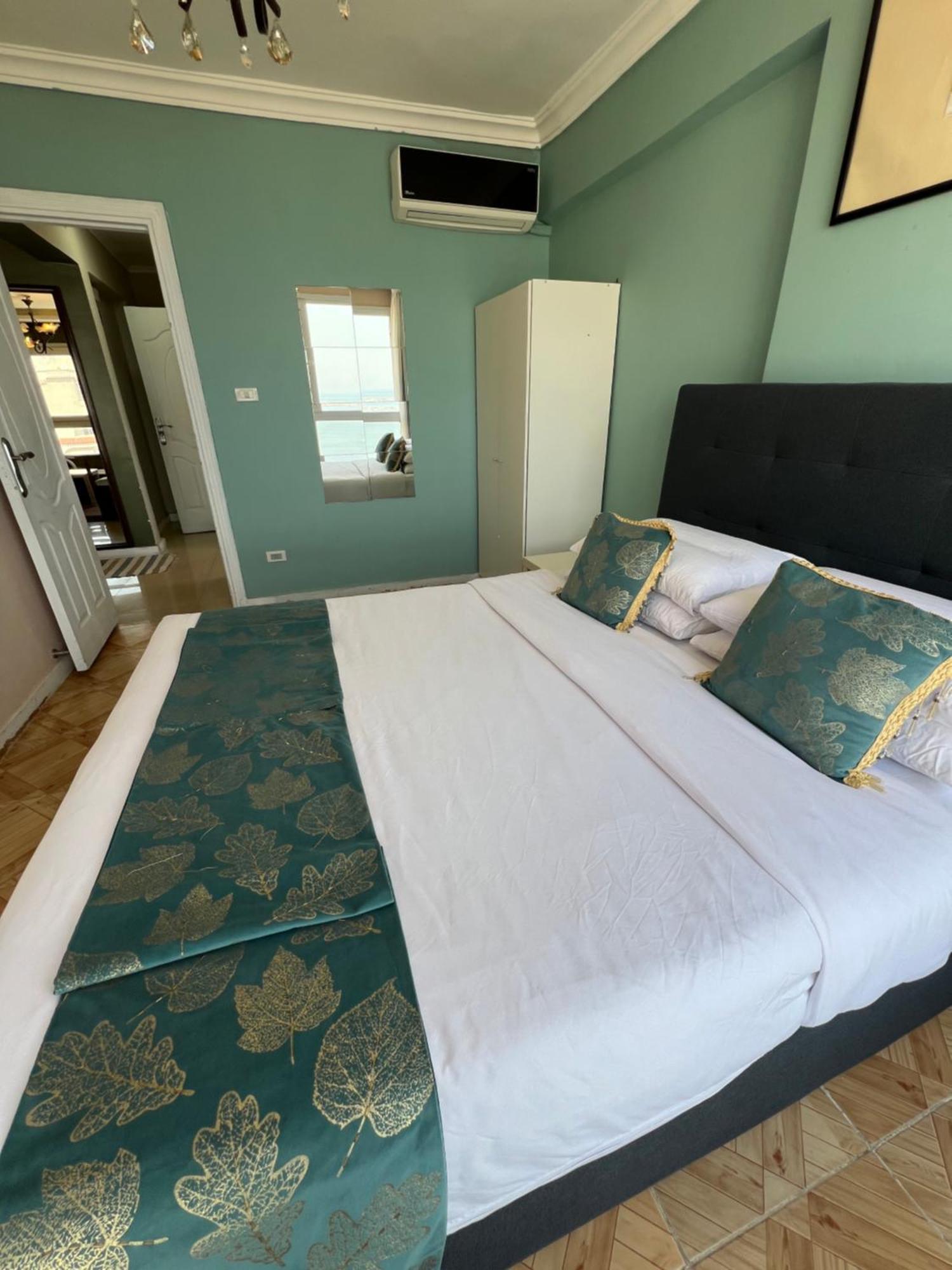 Downtown Sea View Suites Alexandria Exterior foto